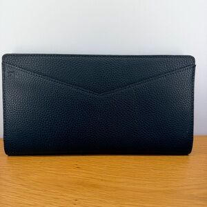 Love & Lore Love and Lore Avion Travel Wallet Black